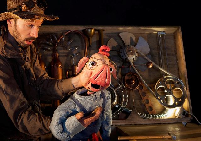 “El porc ferotge”, amb Sergi Pons i Nelo Sebastián, de Produccions Essencials, al Teatre del Raval