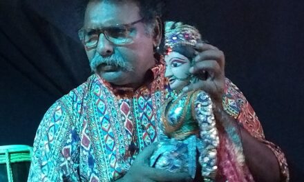 I – Festival Internacional de Putxinel·lis a La Puntual: Puran Bhatt, del Aakaar Puppet Theatre, de la Índia